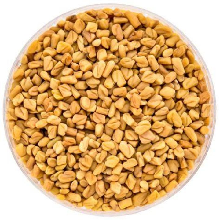 Are fenugreek seeds the same as fennel seeds?