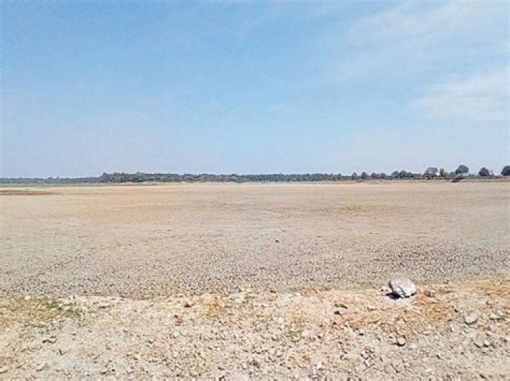 Are lakes drying up?