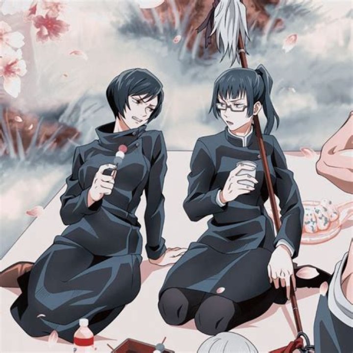 Are Maki and Mai twins?