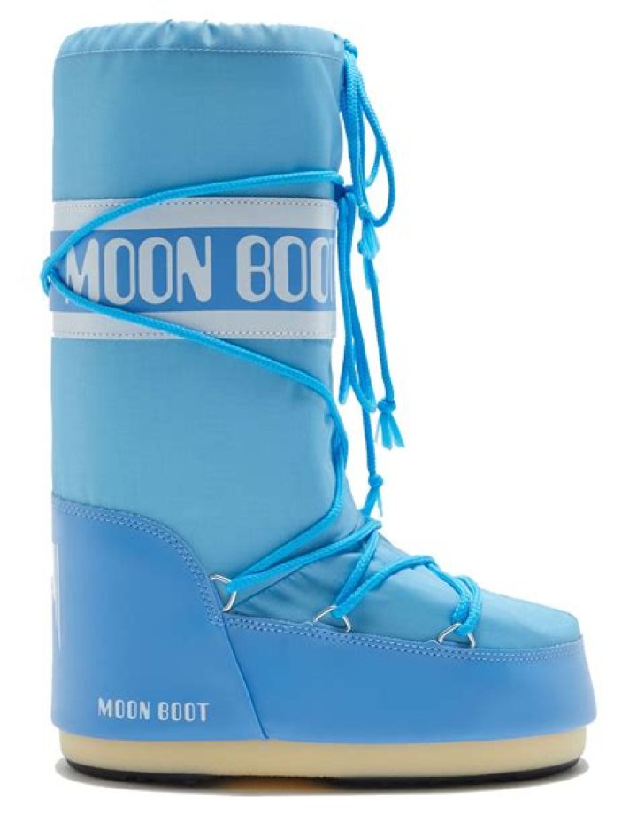 Are Moon Boots back?