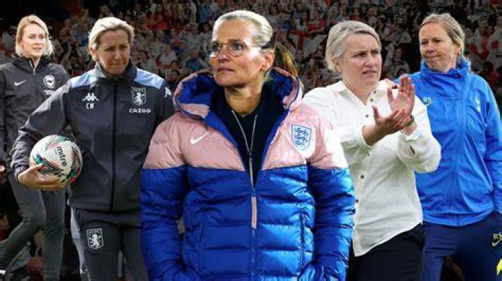 Are there any female managers in men's football?