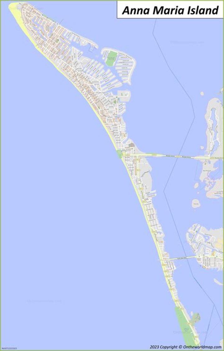 Are there snakes on Anna Maria Island?