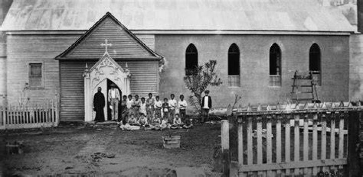 Are there still leper colonies?
