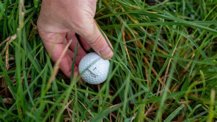 Are you allowed to pick up your ball and clean it on the fairway?