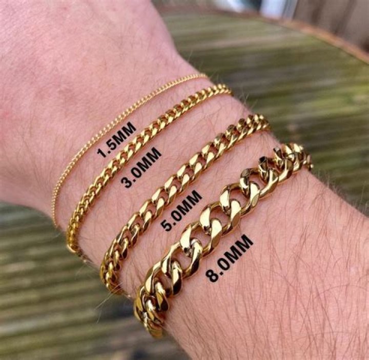 Can 18k gold be worn daily?