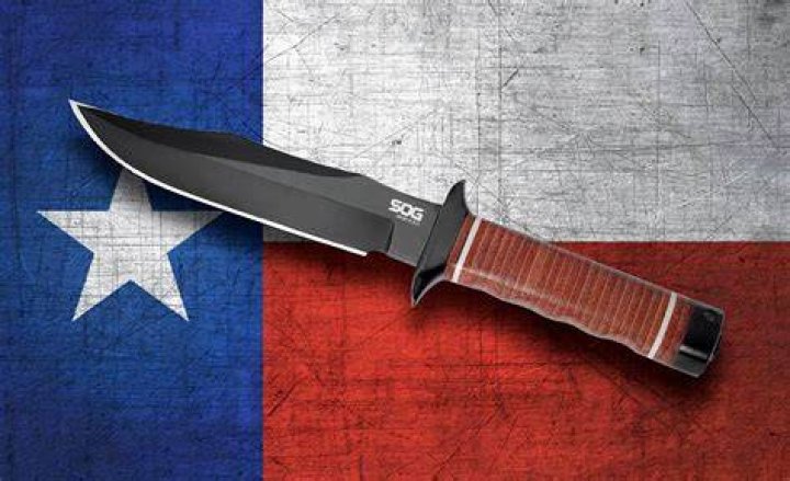 Can a convicted felon carry a knife in Texas?