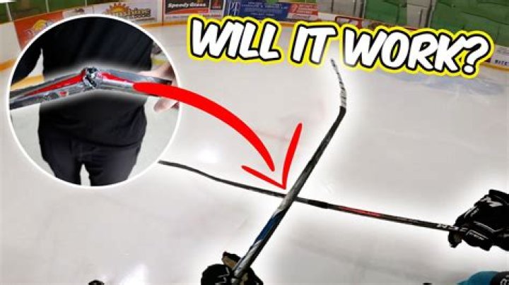 Can a goalie play with a broken stick?