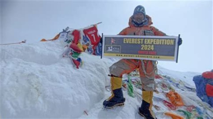 Can a normal person climb Everest?