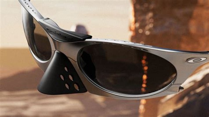 Can a pitcher wear sunglasses in Little League?