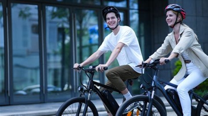 Can cyclists use bus lanes?