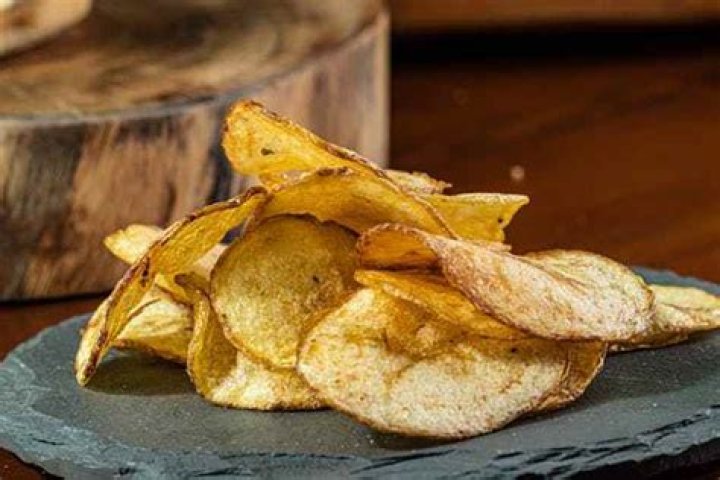 Can dogs have potato chips?