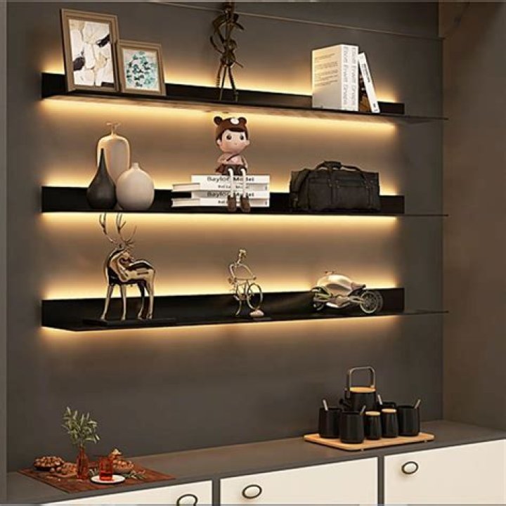 Can Gorilla Tape hold a shelf?
