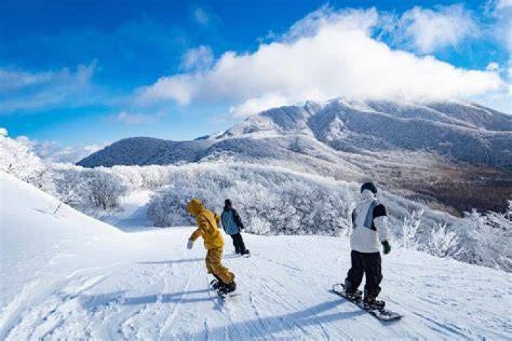 Can I learn to snowboard in one day?