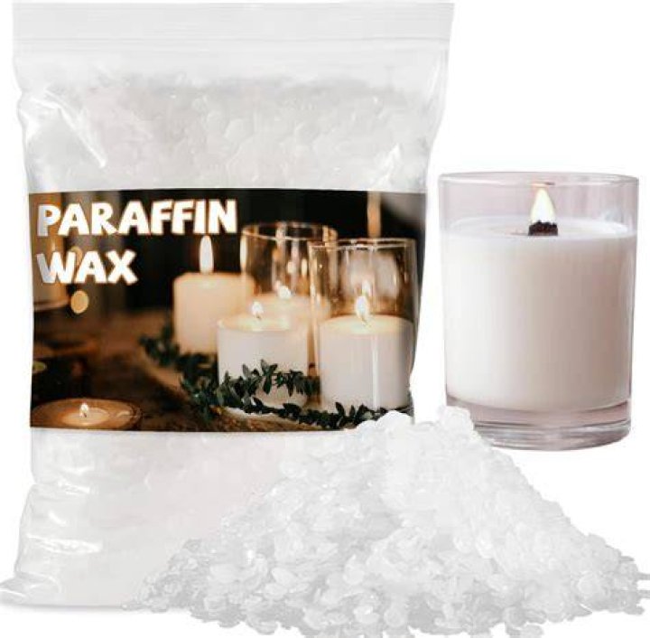 Can I use paraffin wax on snowboard?