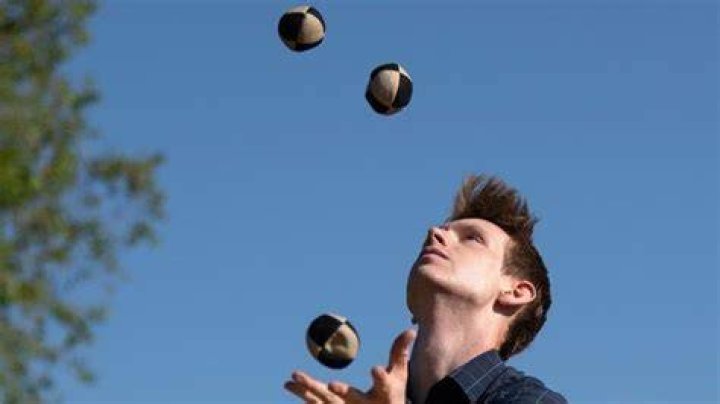 Can juggling improve ball control?