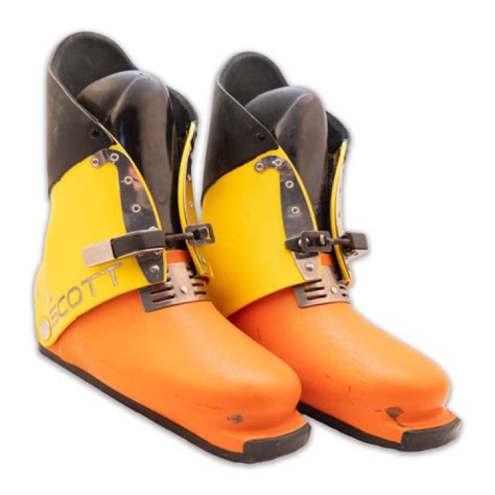 Can old ski boots be recycled?