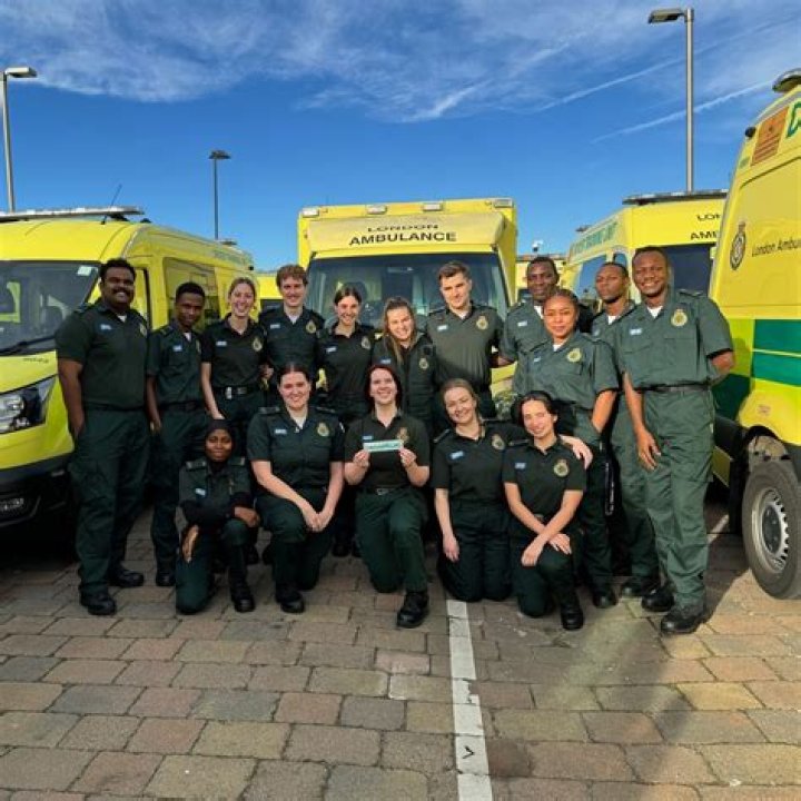 Can paramedics force entry UK?