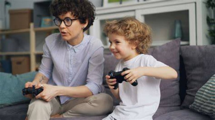 Can people in Russia play video games?
