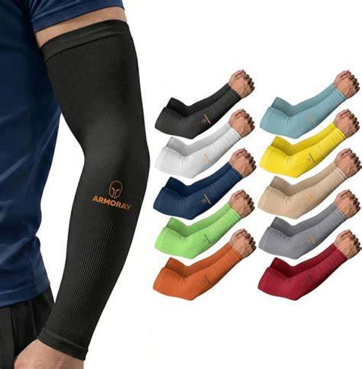 Can pitchers wear arm sleeves?