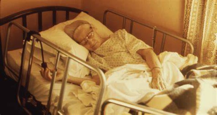 Can sepsis be treated at home?