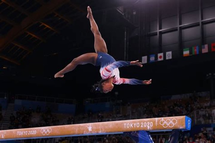 Can someone replace Simone Biles in individual events?