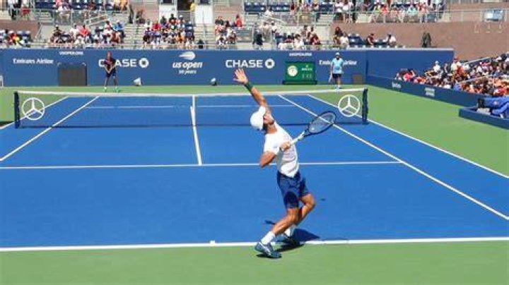 Can u lose on a serve in tennis?