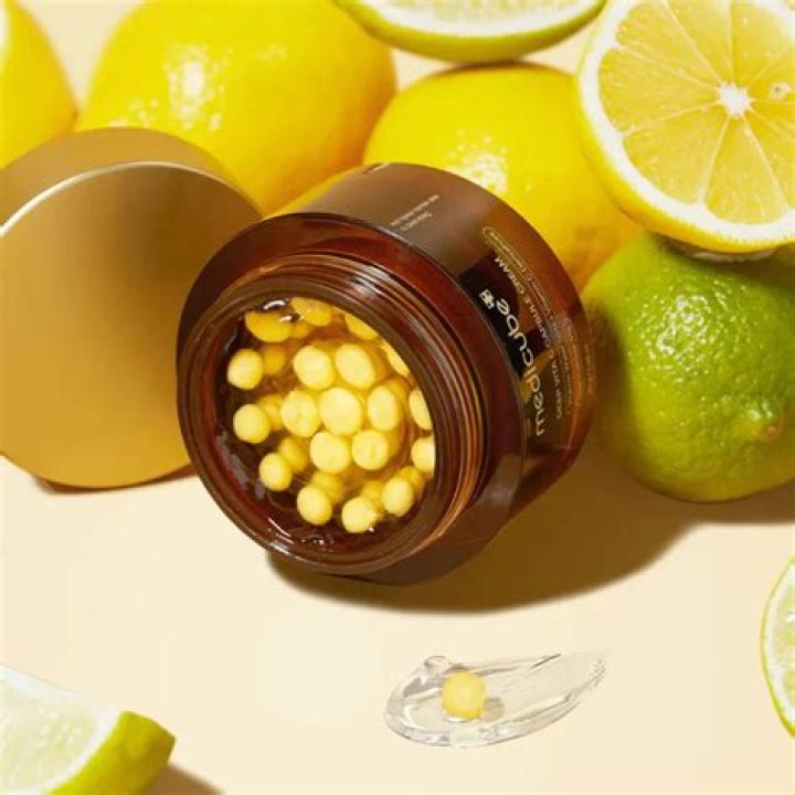 Can we apply vitamin C capsule on face overnight?