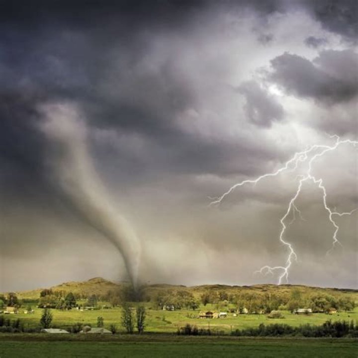 Can you're tee after hitting into a hazard?
