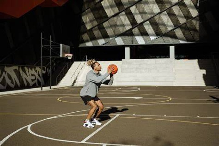 Can you bank in a free throw?