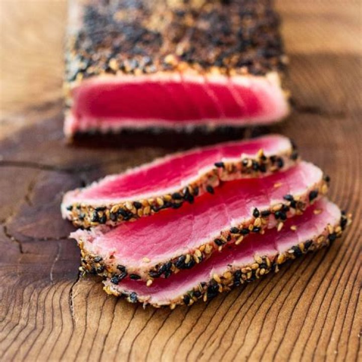 Can you eat tuna steaks Raw?