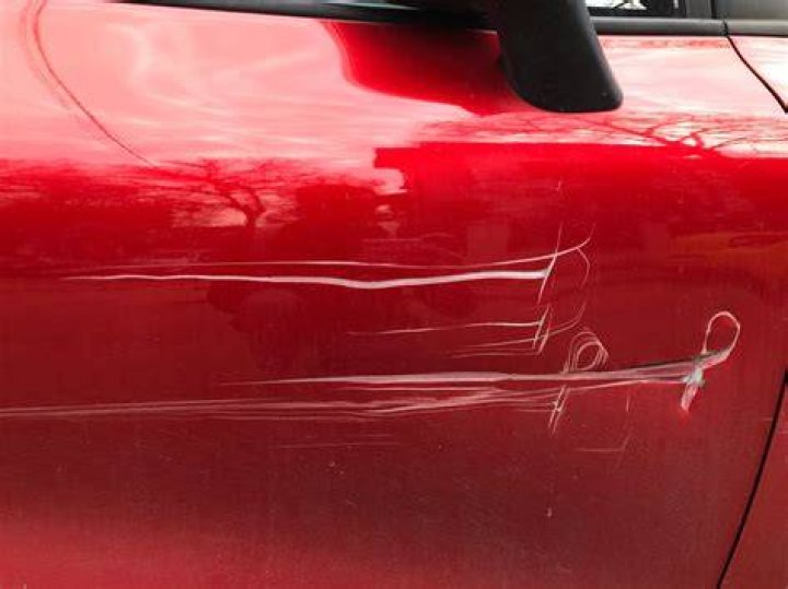 Can you fix a white car scratch?