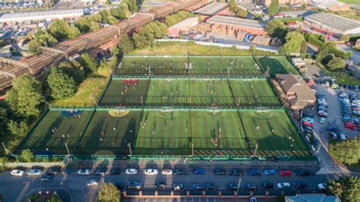 Can you have an artificial pitch in the Football League?