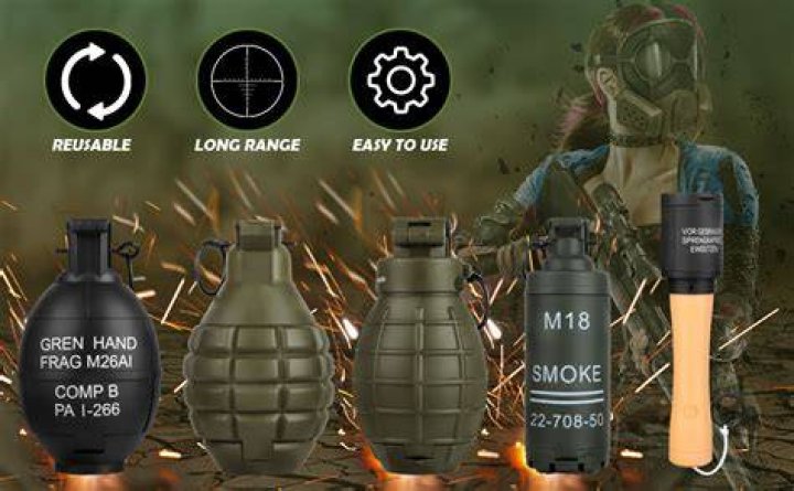 Can you hold a smoke grenade?