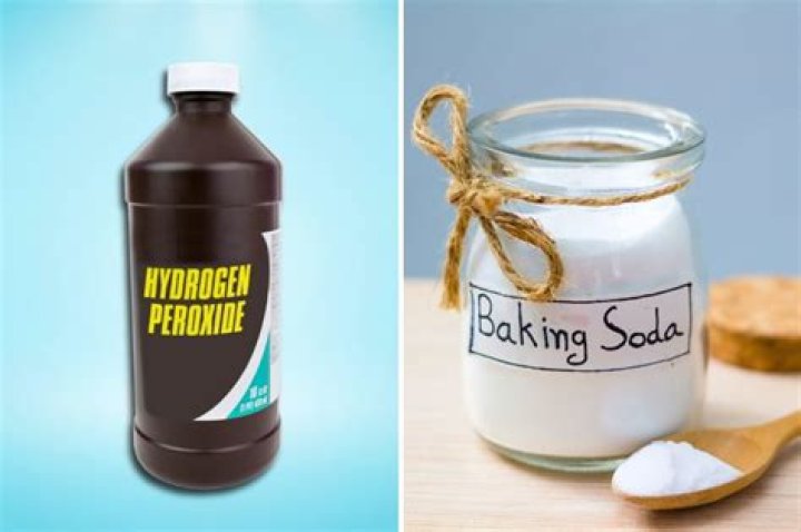 Can you mix hydrogen peroxide and baking soda?