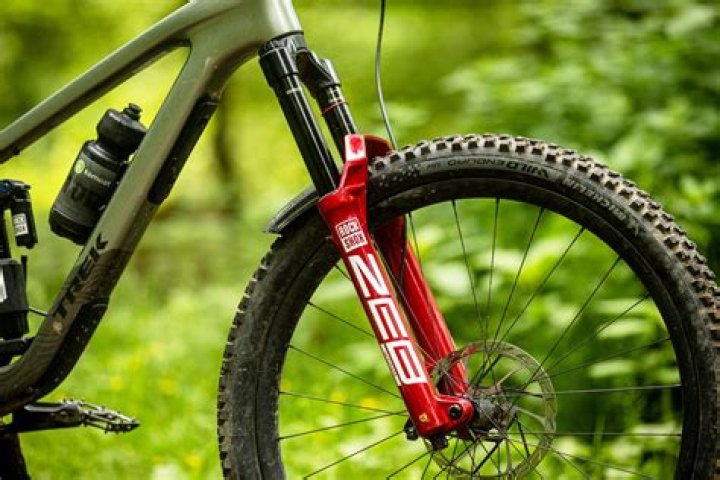 Can you put a suspension fork on a rigid bike?