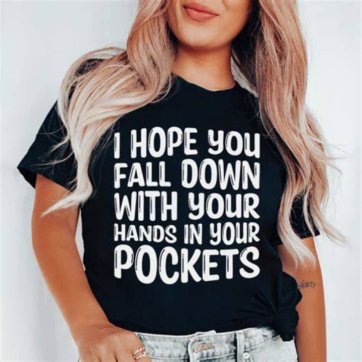 Can you put your hands in your pockets in the army?