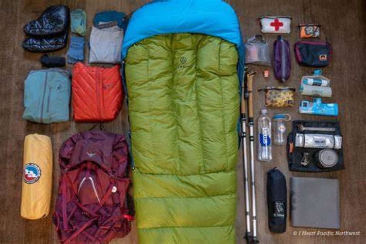 Can you ski with a hiking backpack?