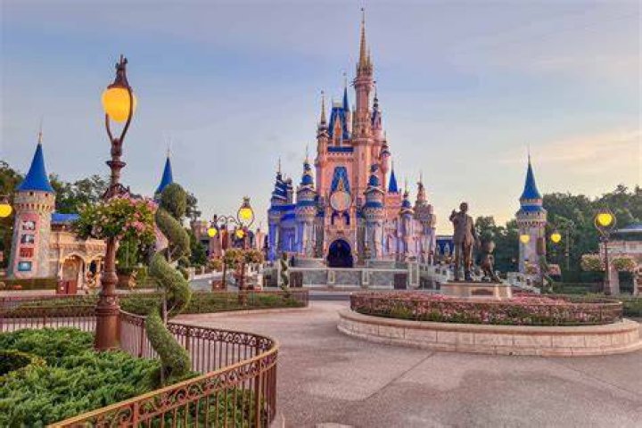 Can you smoke at Disney World?