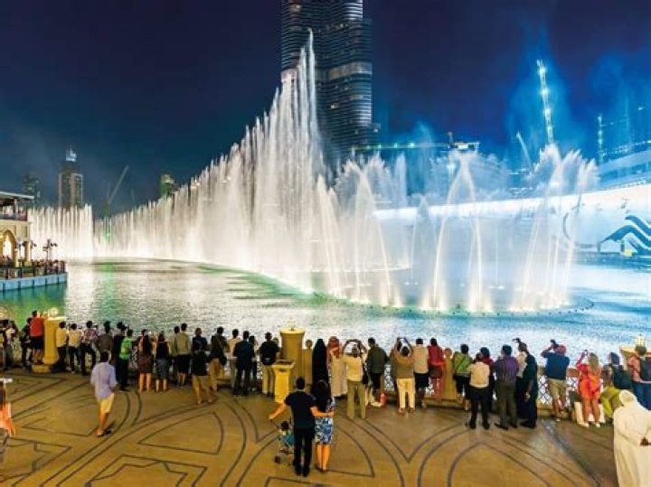 Can you sunbathe in Dubai in Feb?