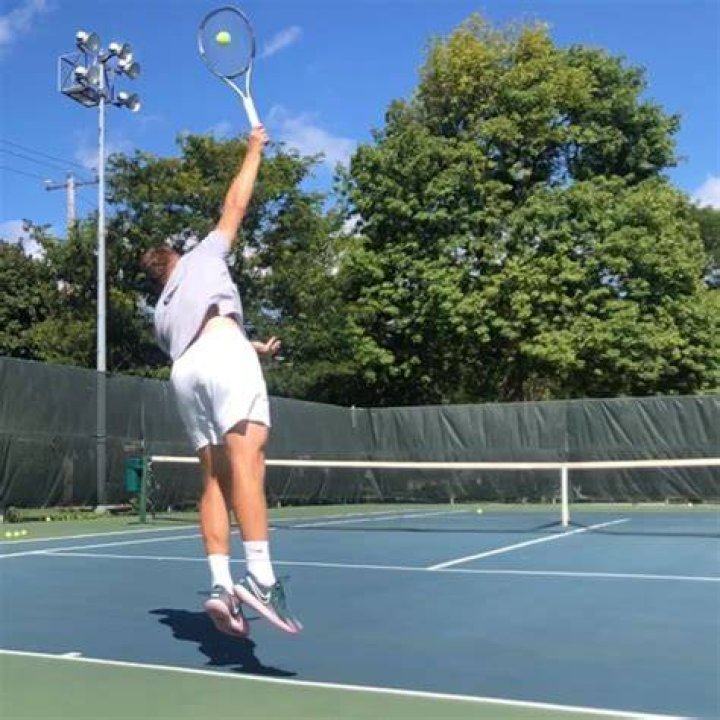 Can you volley a serve in tennis?