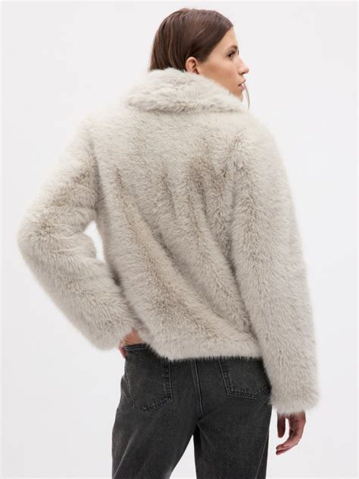 Can you wash real fur?