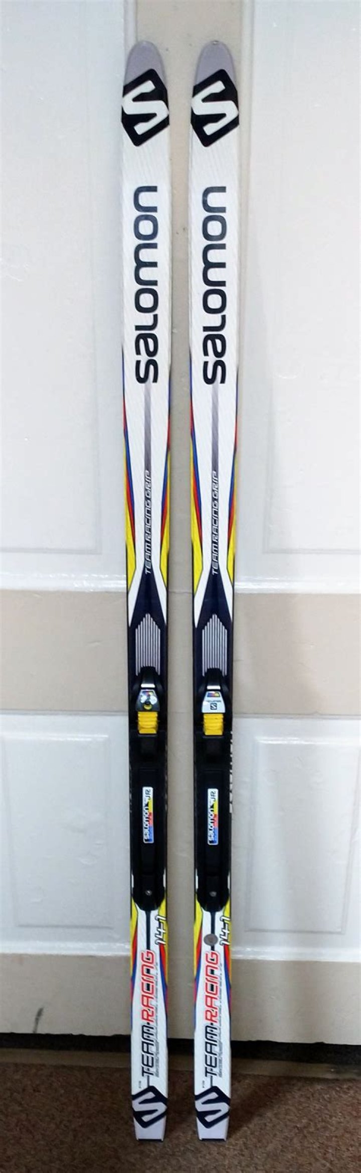 Can you wax no wax cross-country skis?