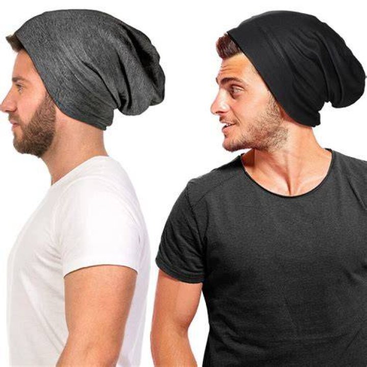 Can you wear a flat cap with a hoodie?