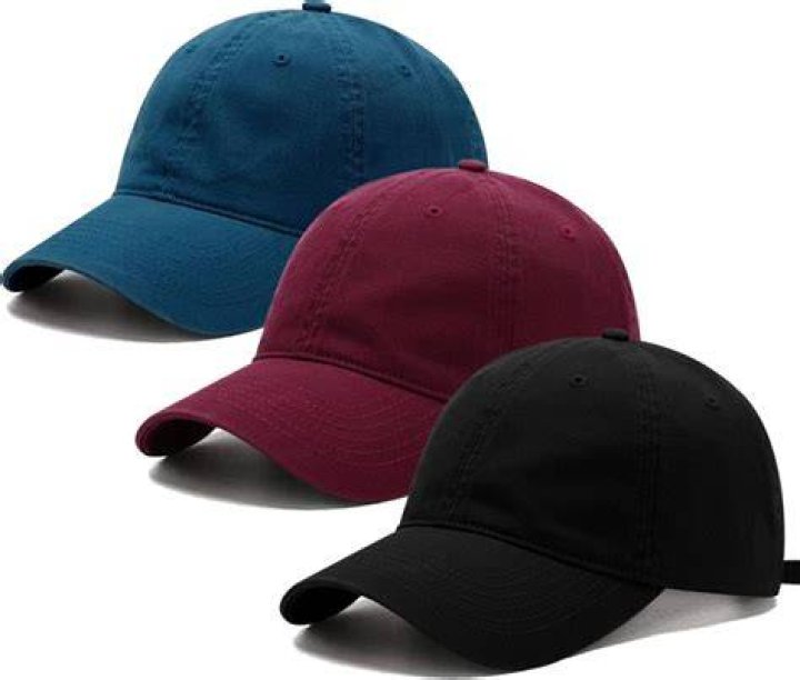 Can you wear baseball hats for golf?