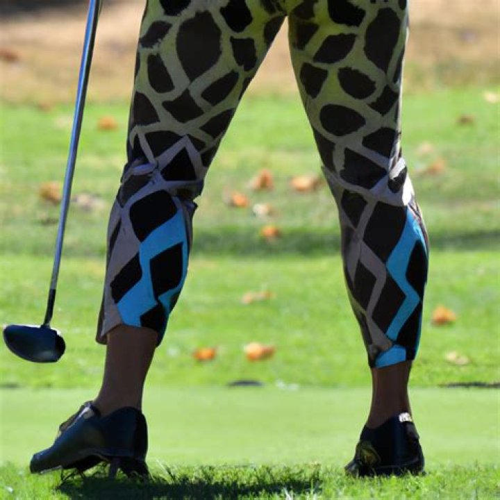 Can you wear leggings to golf?