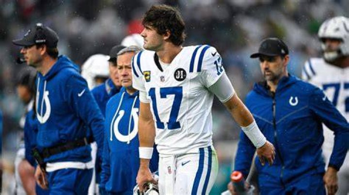 Did Colts retire number 18?