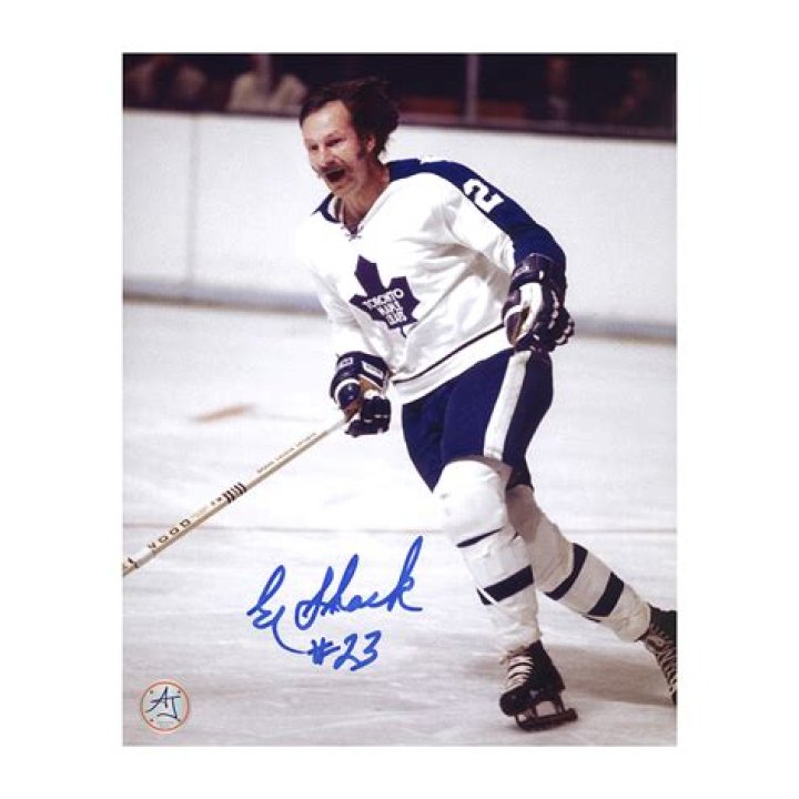 Did Eddie Shack fight Gordie Howe?