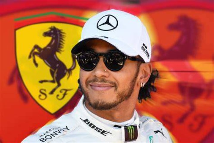 Did Hamilton leave Mercedes?