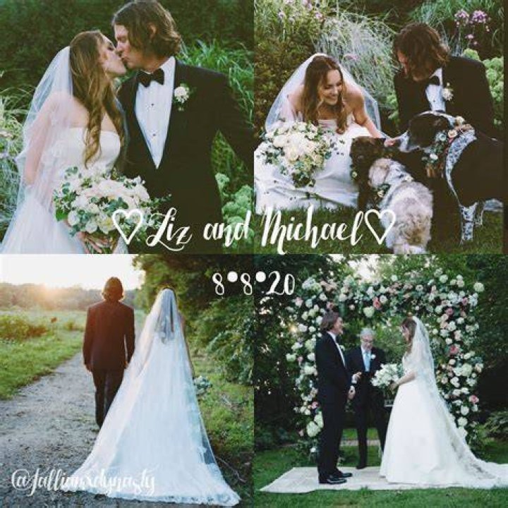 Did Nicki go to Ariana's wedding?