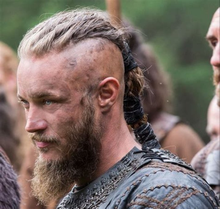Did Vikings have shaved heads?